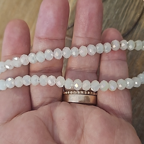 Vintage Lane Bryant Elegant Gold Tone White Faceted Glass Bead Tassel Necklace - Picture 5 of 7